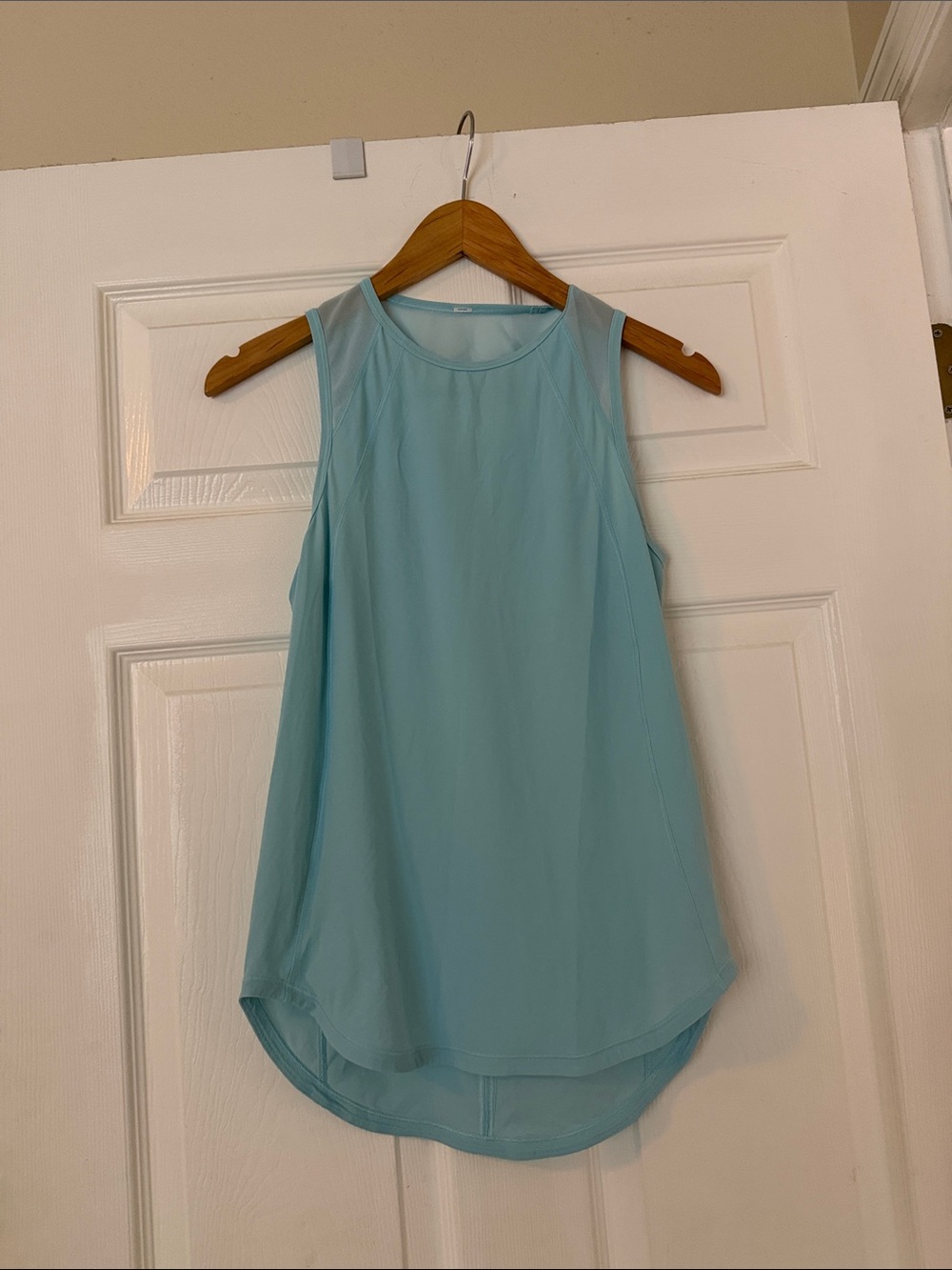 Lululemon sculpt tank size 4